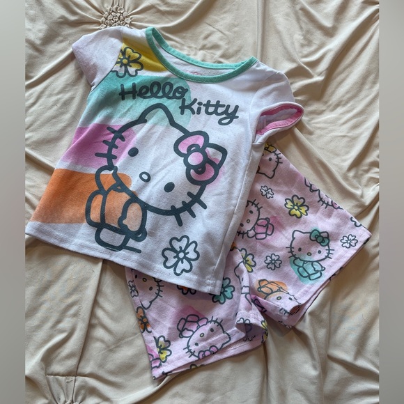 Hello Kitty 2-Piece Girls Pajama Set Size 2T - Picture 1 of 7